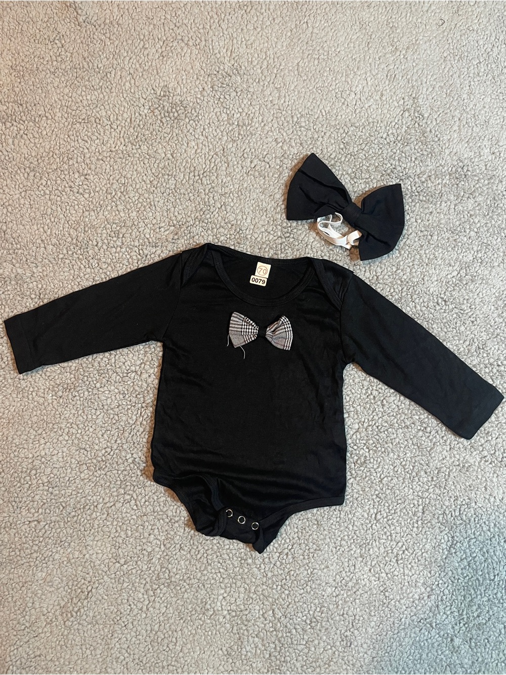 Baby Girl Bodysuit Set Size 70 – Black Long Sleeve Bow Top & Headband